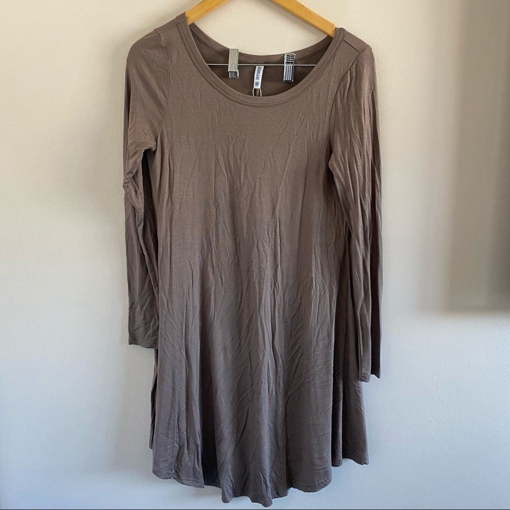 Dearcase Light Brown Long Sleeve Dress – Size Medium – NWT